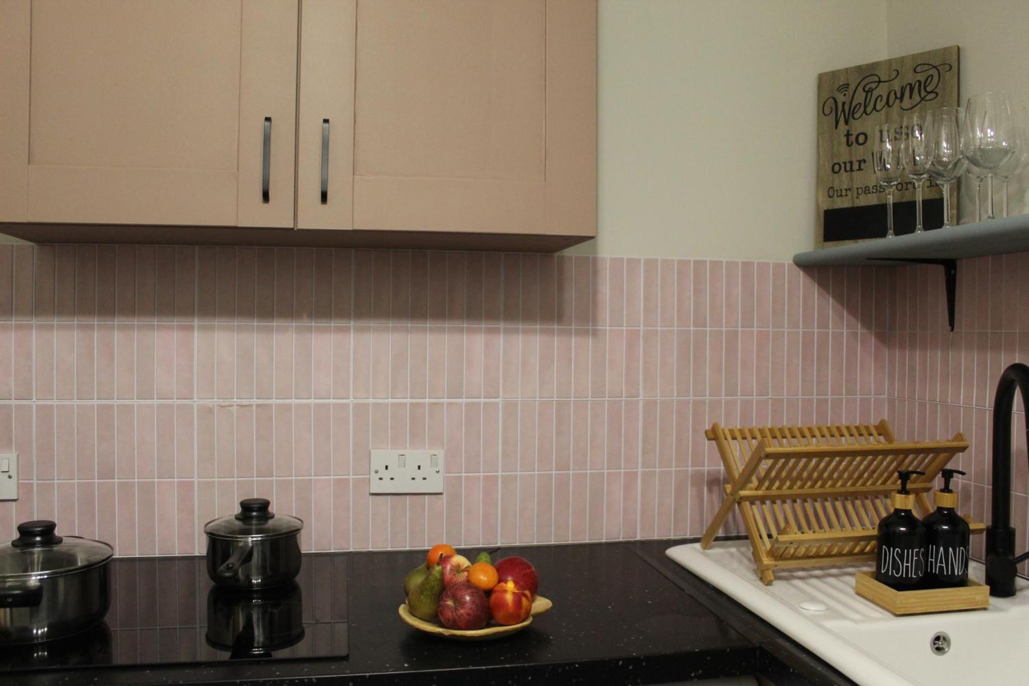 Peacehaven Retreat - 4 Minutes From The Beach! Pet Friendly! Weymouth Exterior photo