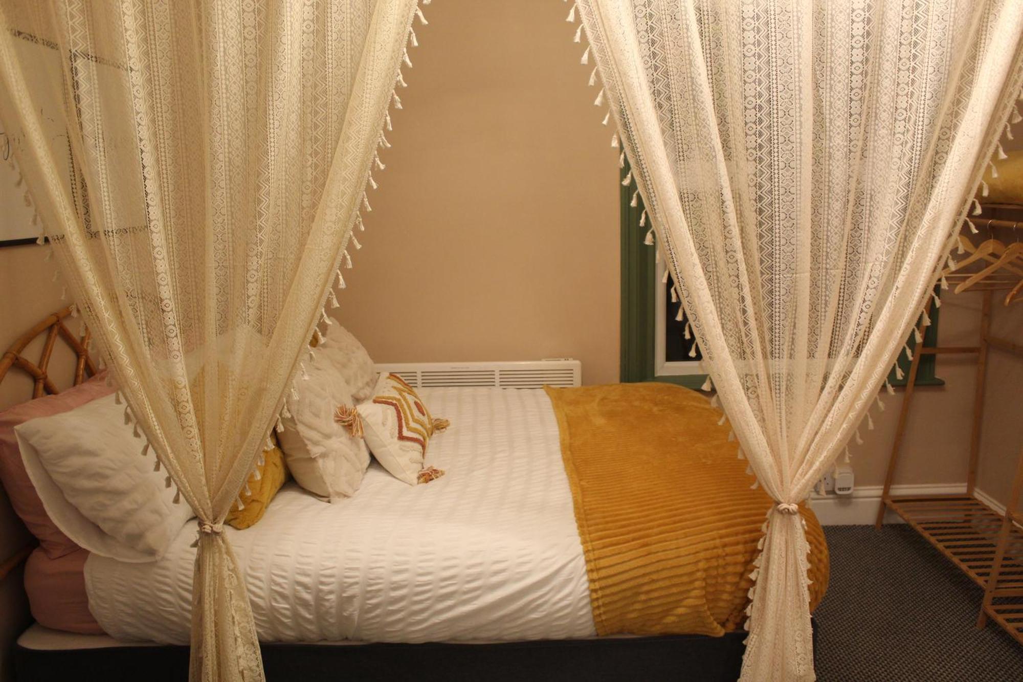 Peacehaven Retreat - 4 Minutes From The Beach! Pet Friendly! Weymouth Exterior photo